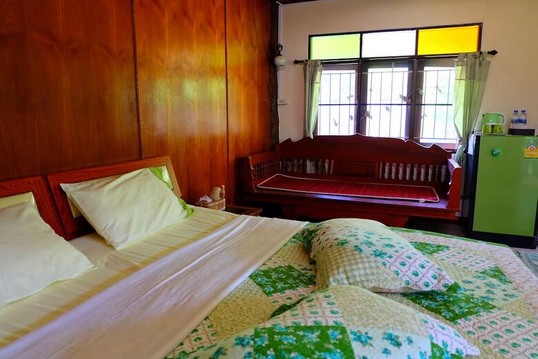 Hotel Malee's Nature Lovers Bungalows (Mini Resort)