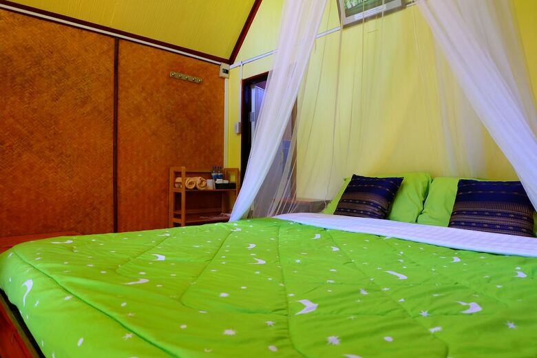 Hotel Malee's Nature Lovers Bungalows (Mini Resort)