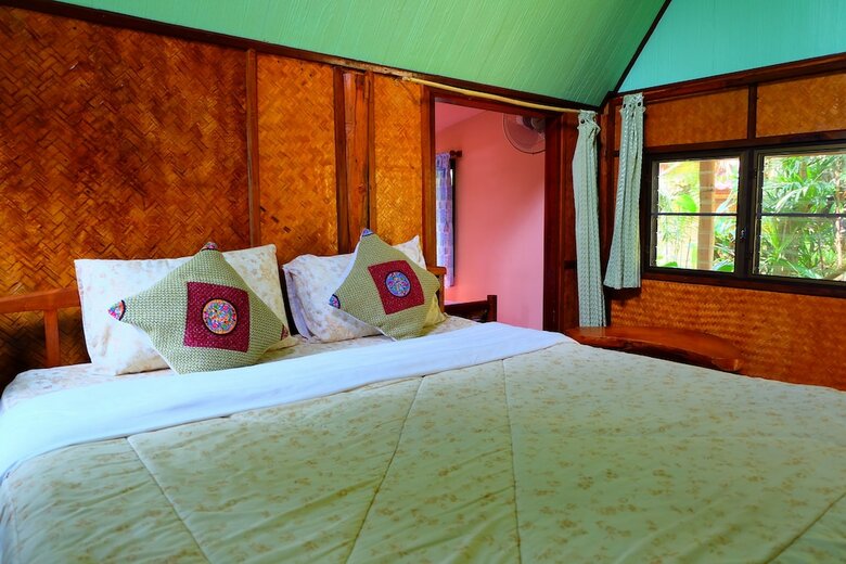 Hotel Malee's Nature Lovers Bungalows (Mini Resort)