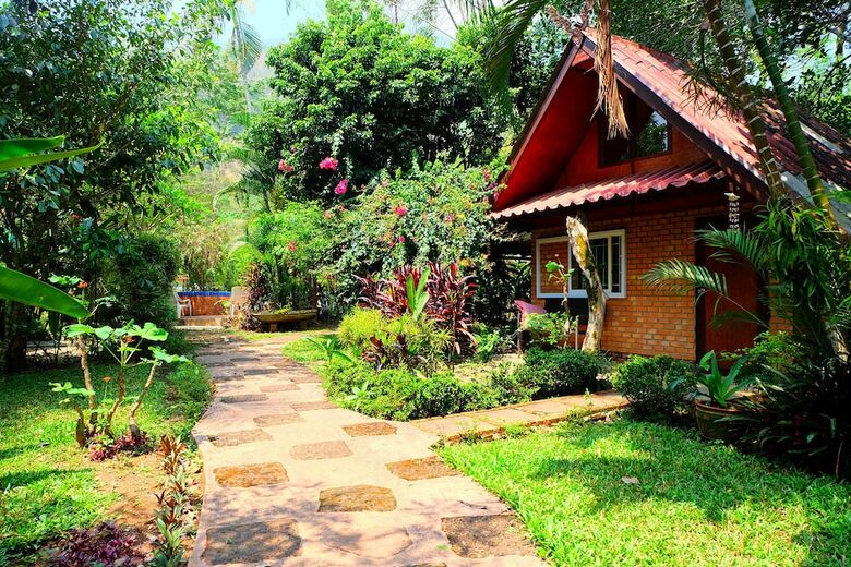 Hotel Malee's Nature Lovers Bungalows (Mini Resort)
