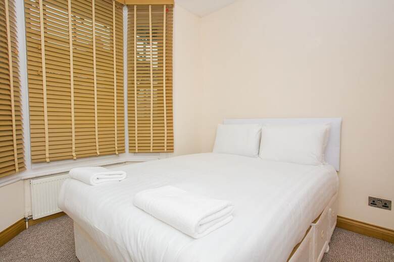 2 Bedroom Apartment In Fulham