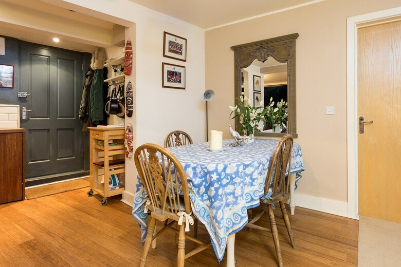 Apartamentos One Bedroom Flat With A Garden