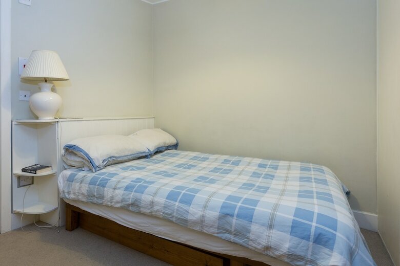 Apartamentos One Bedroom Flat With A Garden