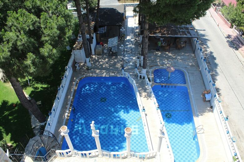 Shadow Hotel