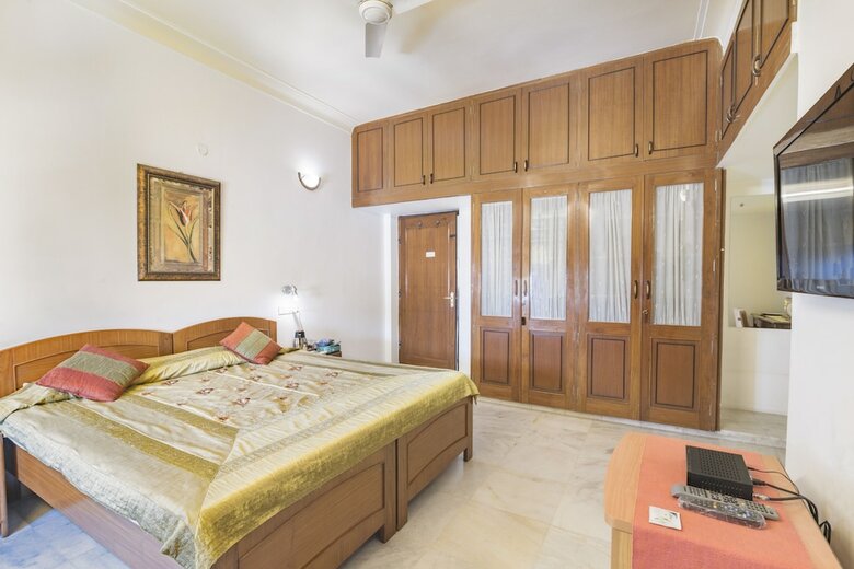 Hotel Girisadan Homestay