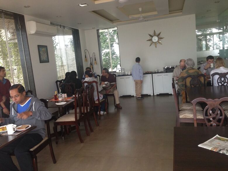Hotel Girisadan Homestay