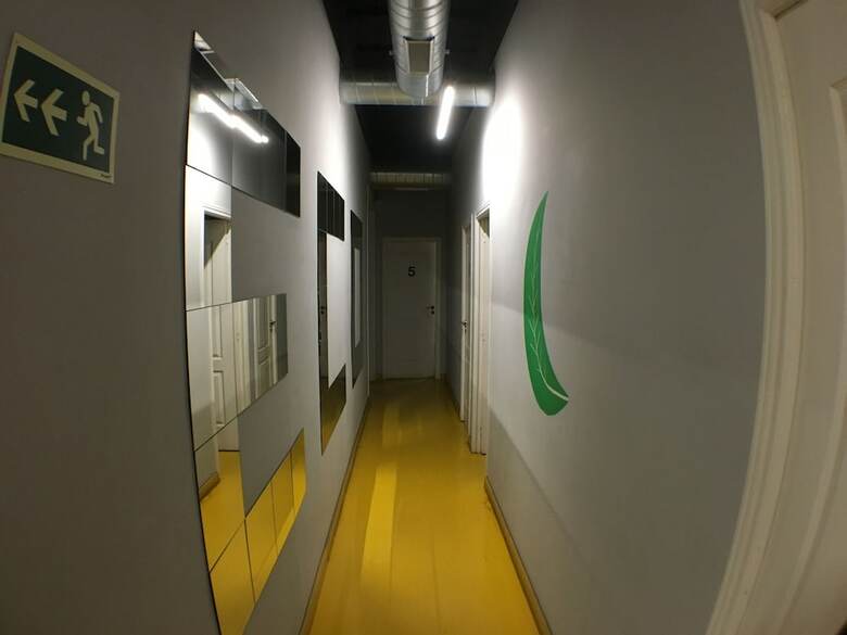 Hostal Sleep Green - Certified Eco Youth Hostel Barcelona