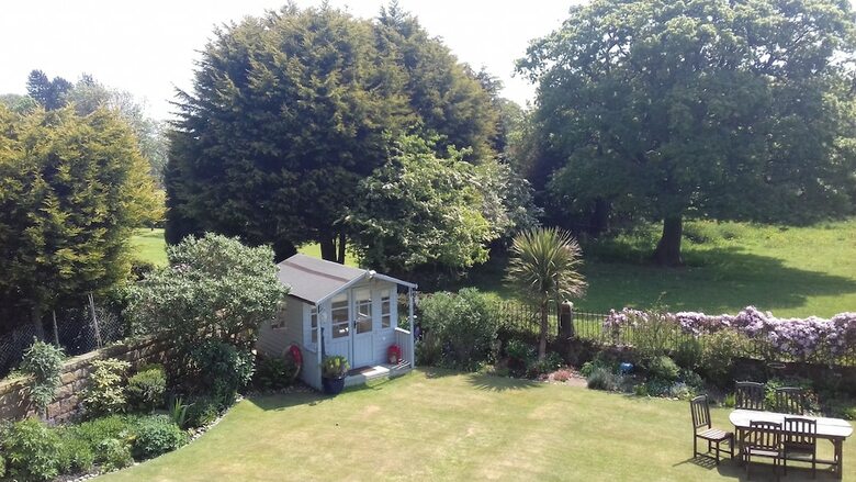 Bed & Breakfast Saxon Villa