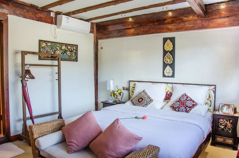 Shangrila E-outfutting Boutique Hotel