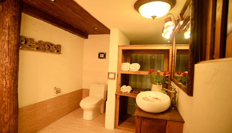 Shangrila E-outfutting Boutique Hotel