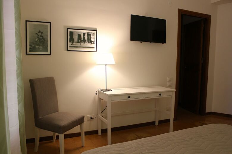 Hotel Gli Artisti Guest Rooms