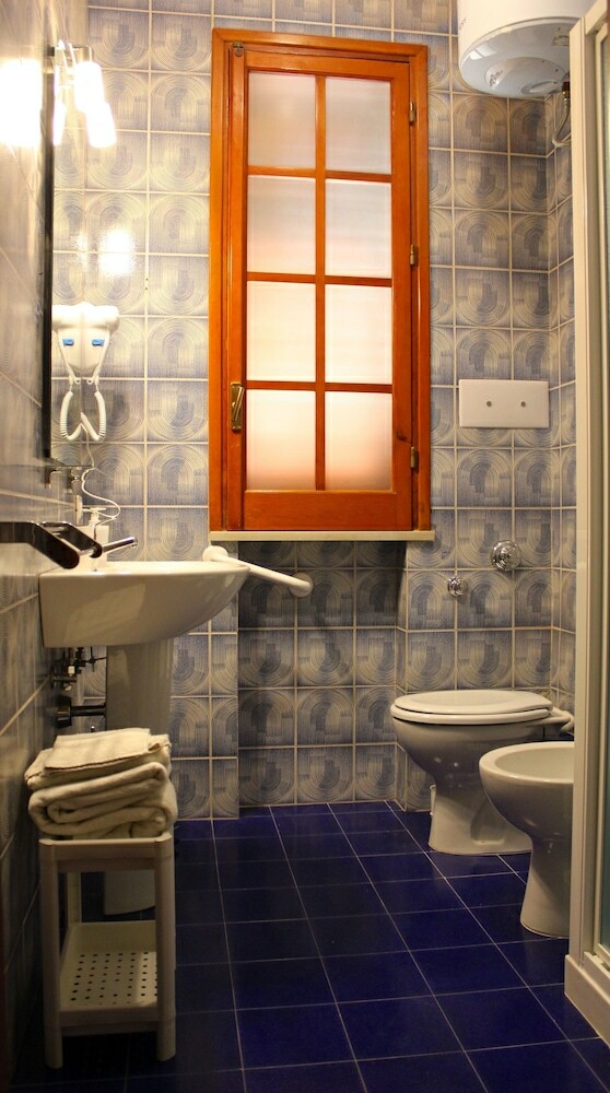 Hotel Gli Artisti Guest Rooms
