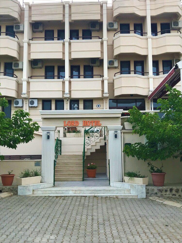 Lord Hotel