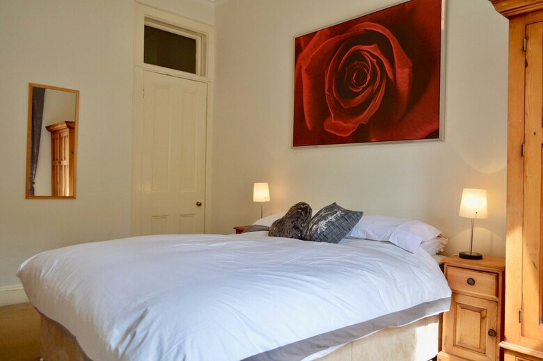 Apartamentos Central 2 Bedroom Flat