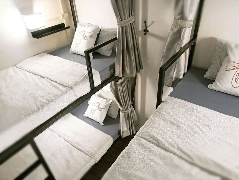 Hostal Bangkok Sanookdee - Adults Only