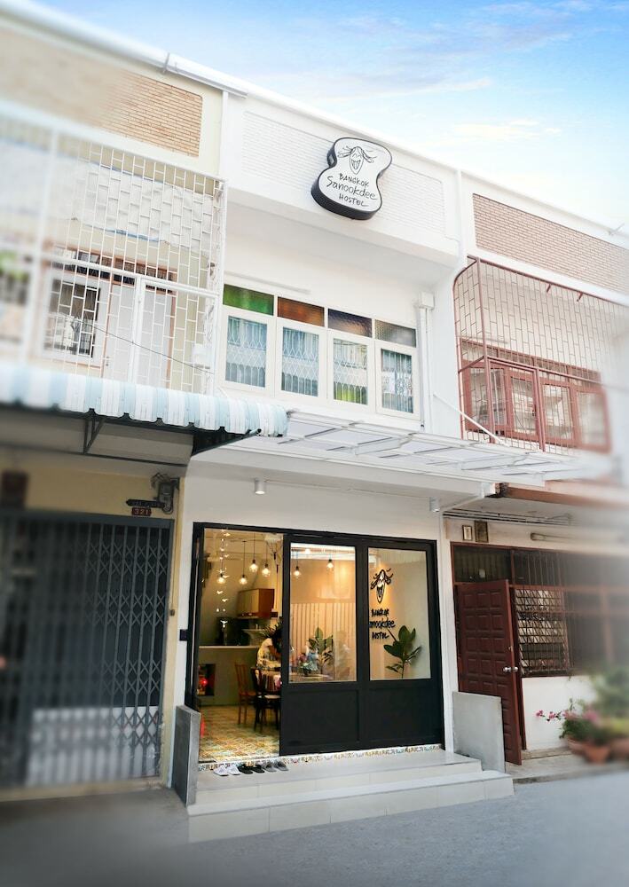 Hostal Bangkok Sanookdee - Adults Only