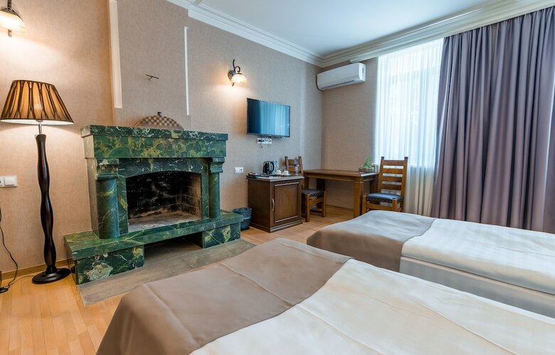 Hotel Imperial House
