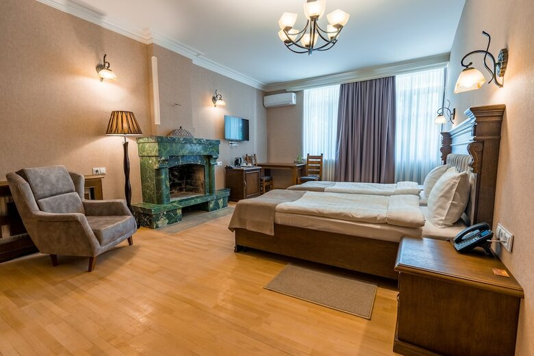 Hotel Imperial House