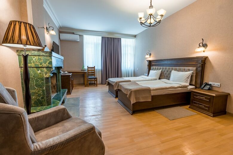 Hotel Imperial House