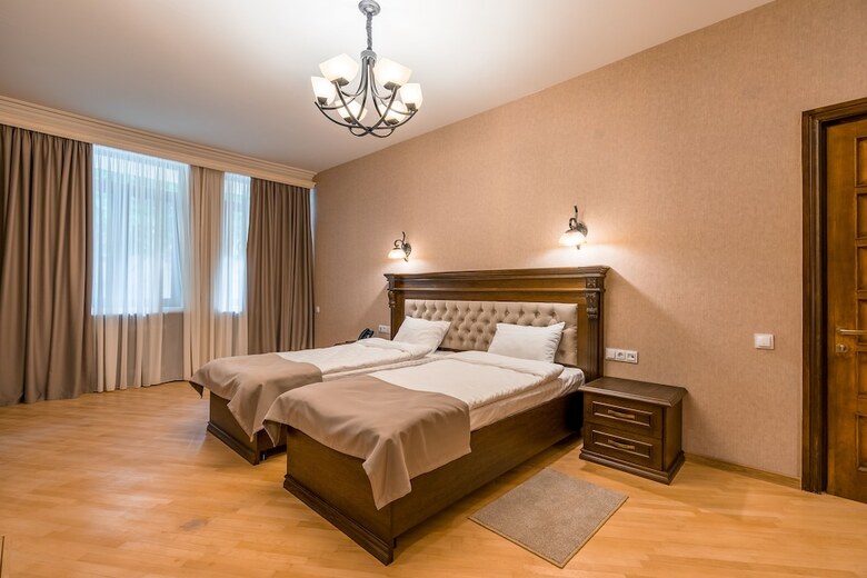 Hotel Imperial House