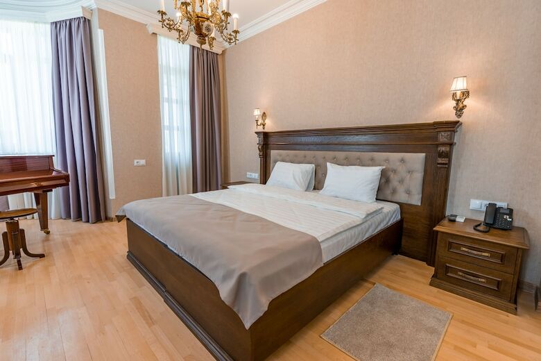 Hotel Imperial House