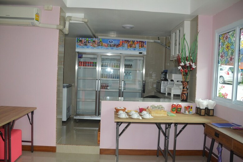 Oyo 927 Samui Platinum Hotel