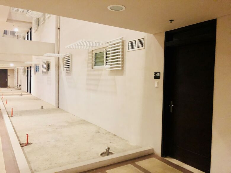 Dr. Calayan's Luxury 2br Condo @pico de Loro