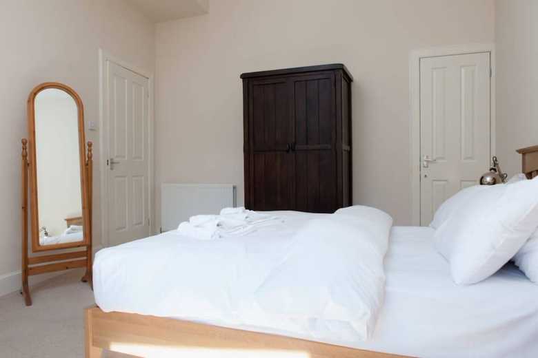 Apartamentos 2 Bedroom Flat By The Sea