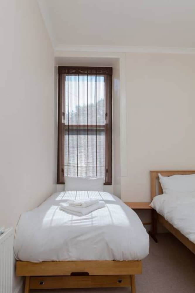 Apartamentos 2 Bedroom Flat By The Sea