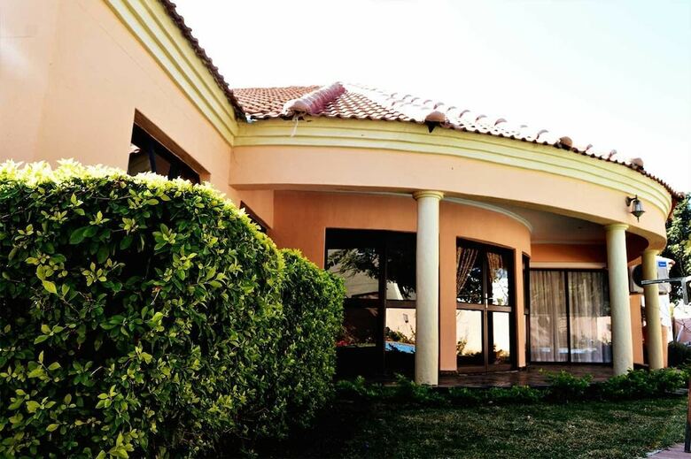 Bed & Breakfast Golden Door Villa