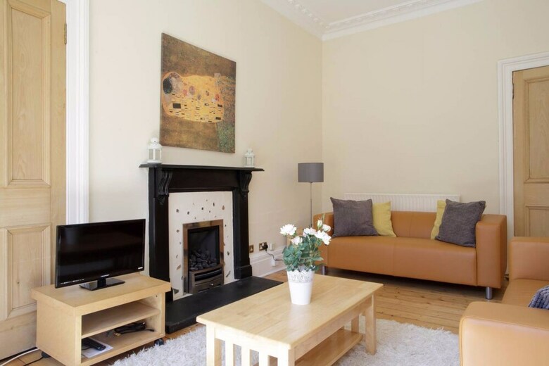 1 Bedroom Apartment In Bruntsfield