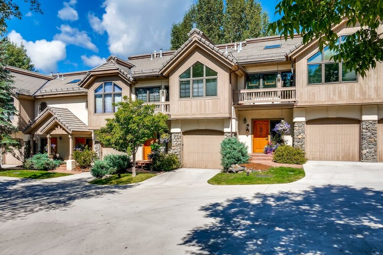 Ironwood Townhomes By Steamboat Resorts