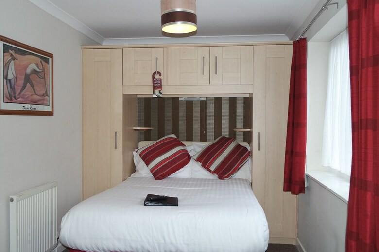 Gable End Hotel