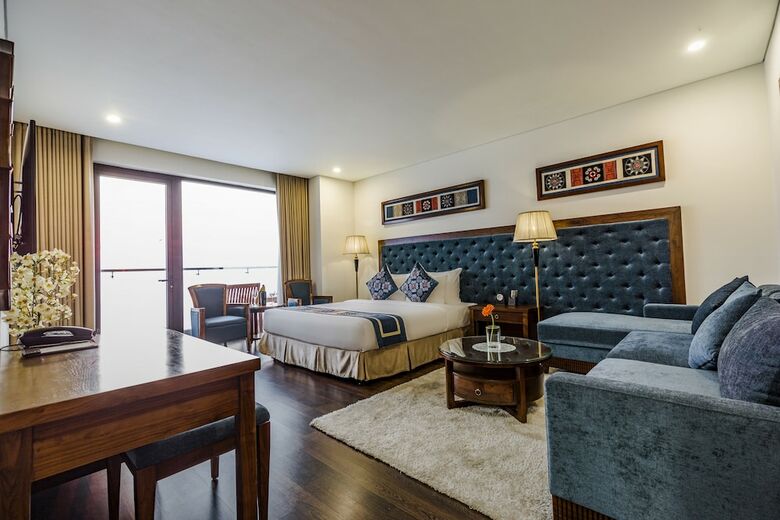 Balcona Hotel Da Nang