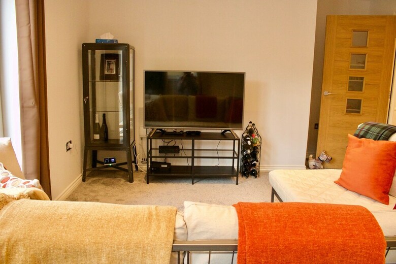 Apartamentos 2 Bedroom Flat In Broughton Area