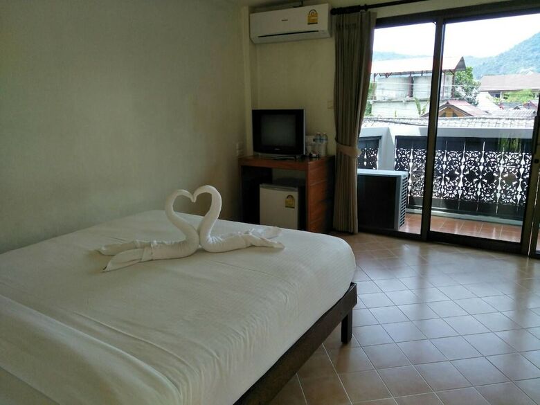 Holiday Park Hotel