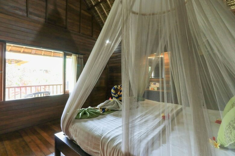 Bed & Breakfast Koji Garden Huts