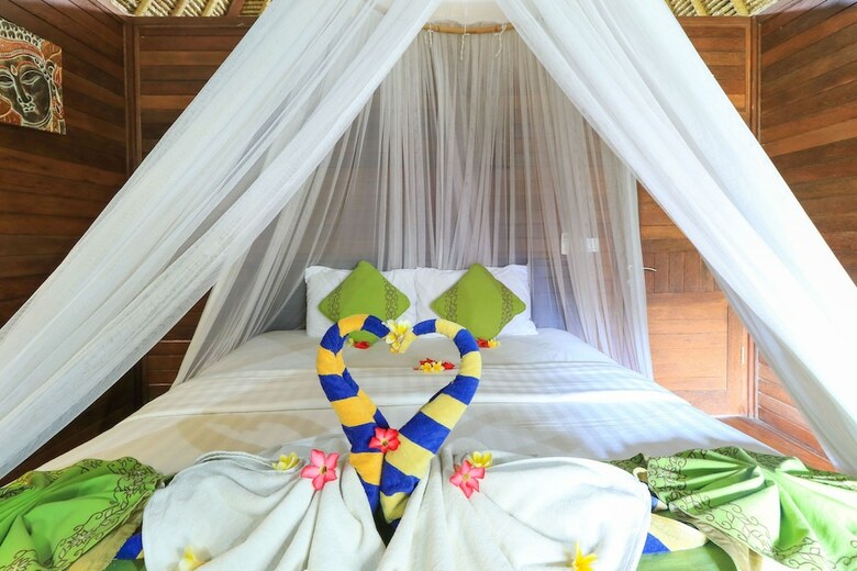 Bed & Breakfast Koji Garden Huts