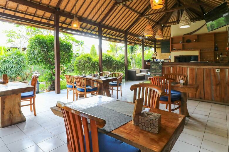 Bed & Breakfast Koji Garden Huts