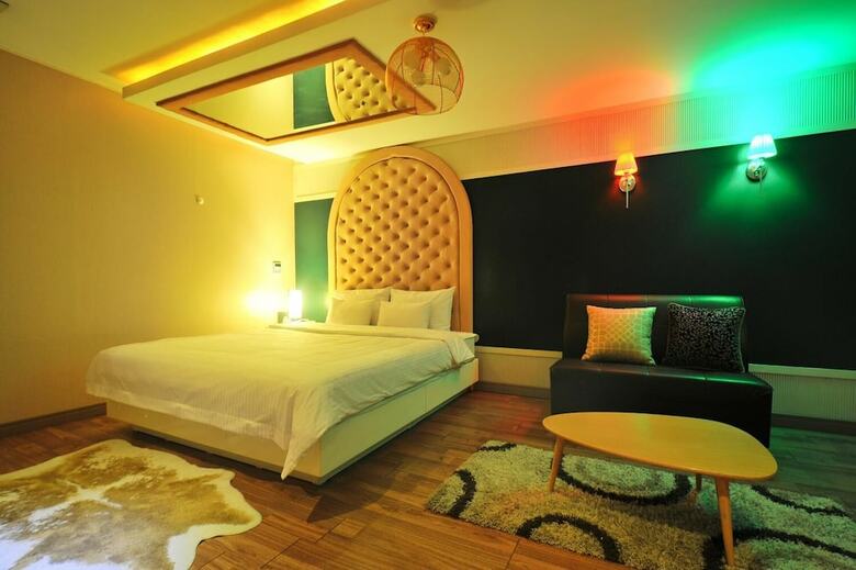 Hotel K