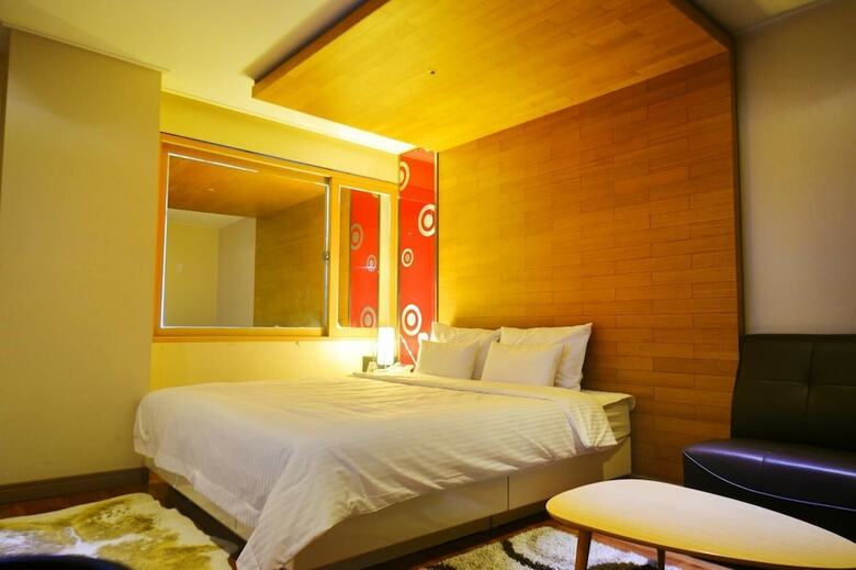 Hotel K