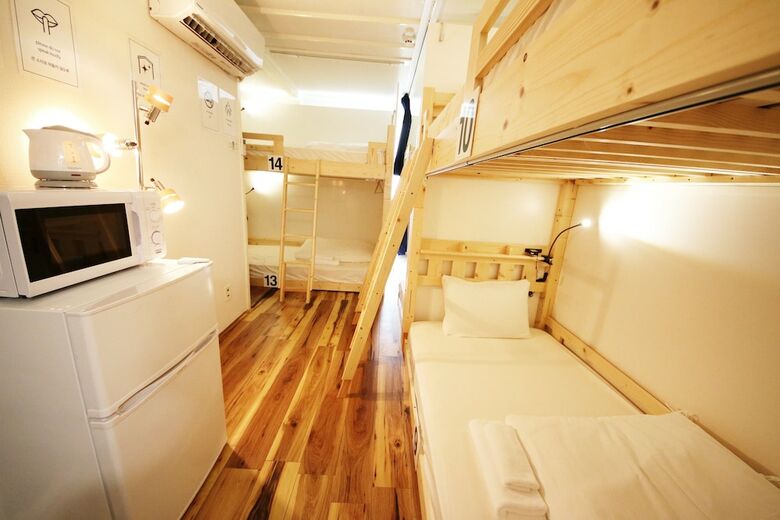 Hostal Coins Hostel Tenjin
