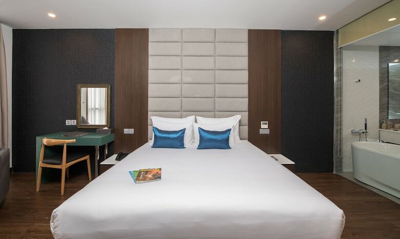 Haian Beach Hotel & Spa