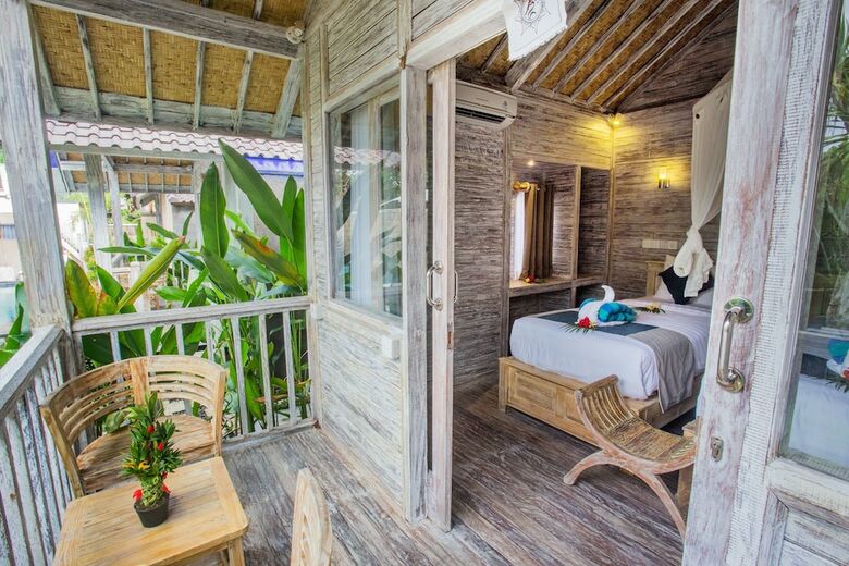 Hotel The Syron Huts Lembongan