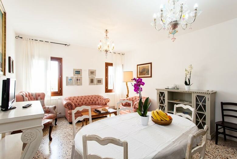 Prince Apartments