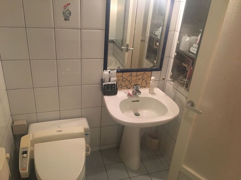 Hotel Two-way - Adults Only