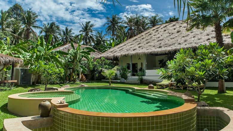 Baan Maprao Villa 10 Bedrooms