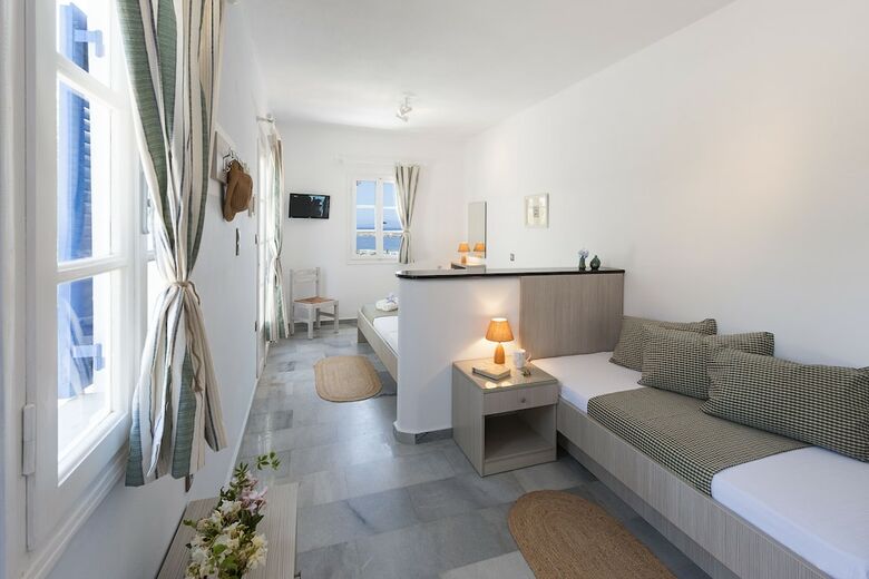 Dryades Family Hotel