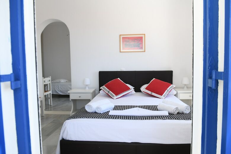 Dryades Family Hotel