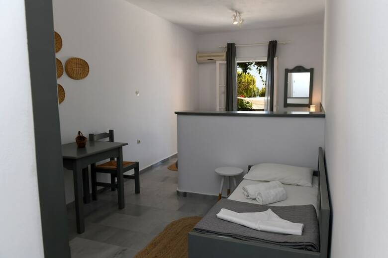 Dryades Family Hotel